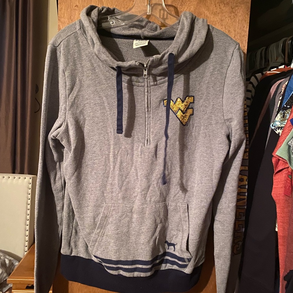 WV VS pullover